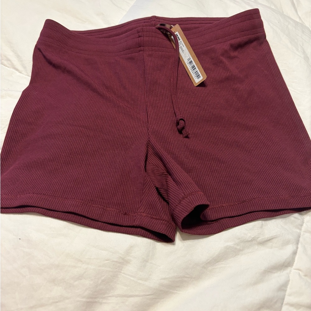 Soft ribbed lounge shorts